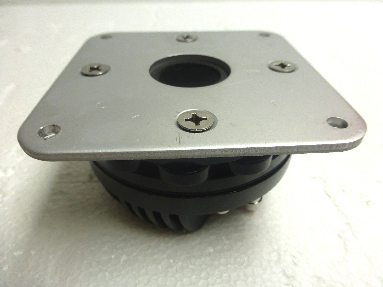 Replacement Mackie Driver DC10/1702-8 P/N 0010029, 8 Ohms